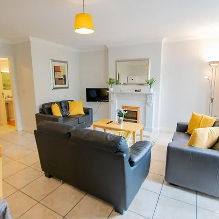 Apartment 128 - Comfy 2 Bed With Parking