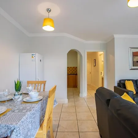 Apartment 128 - Comfy 2 Bed With Parking *