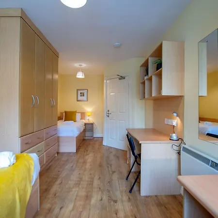 Apartment 128 - Comfy 2 Bed With Parking Galway